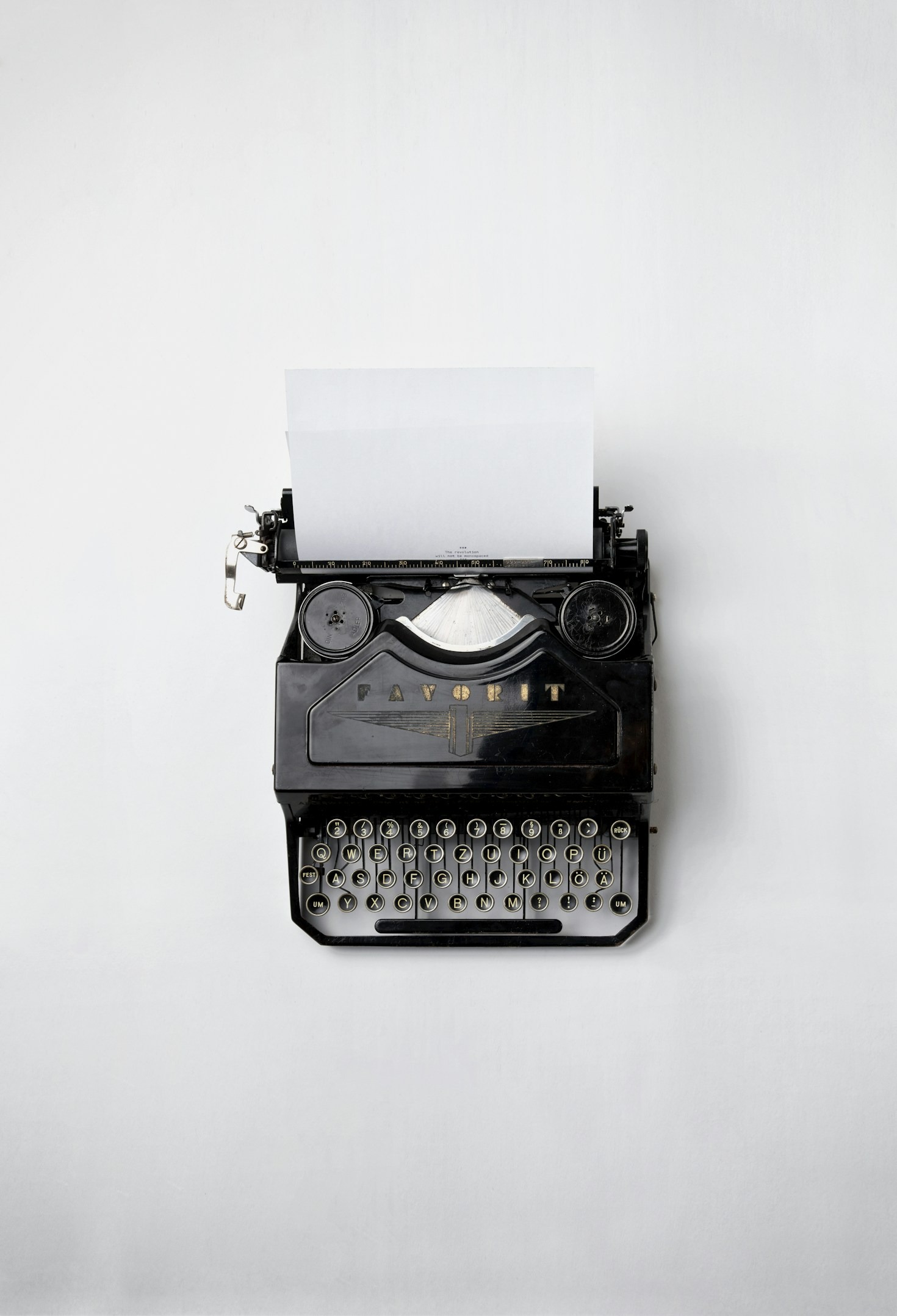 No momento, você está visualizando Finding Joy in Creative Expression Through Writing